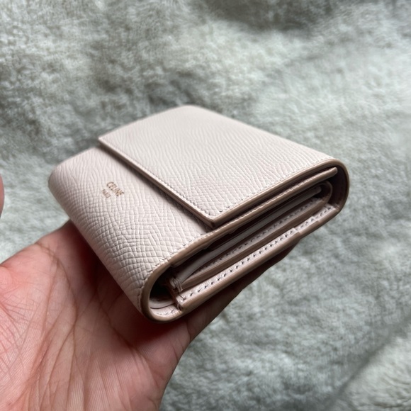 CELINE SMALL TRIFOLD WALLET IN GRAINED
CALFSKIN - Picture 4 of 9